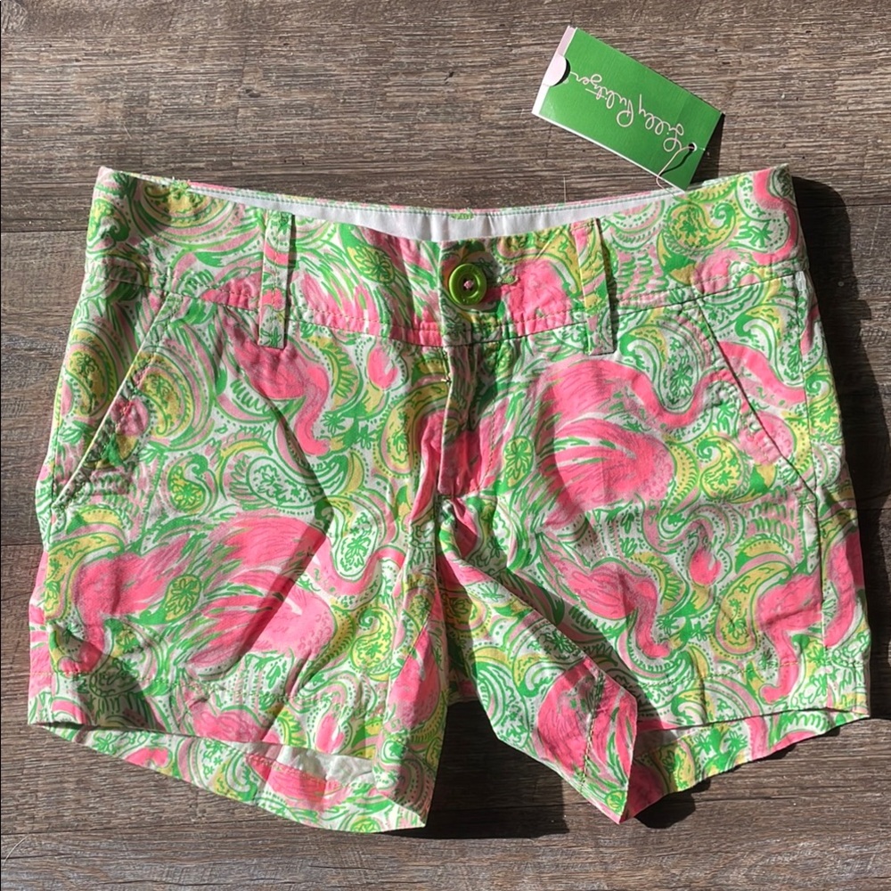 NWT Lilly Pulitzer Callahan shorts in resort white hot wings print